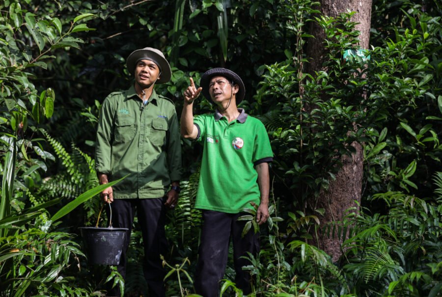 svg+xml;charset=utf — APRIL Asia