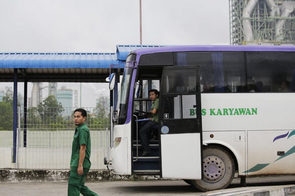 Bus 1 &mdash; APRIL Asia