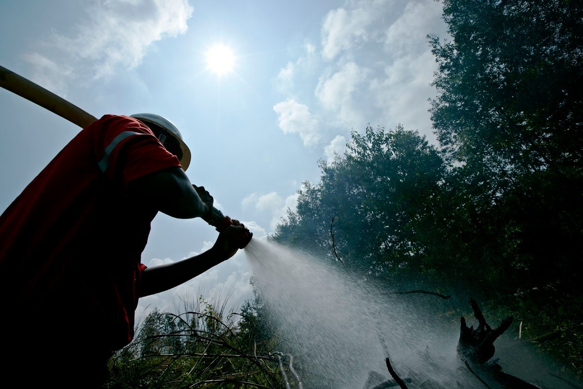 APRIL has deployed more than 300 fires already in 2014 to combat blazes near its concessions.