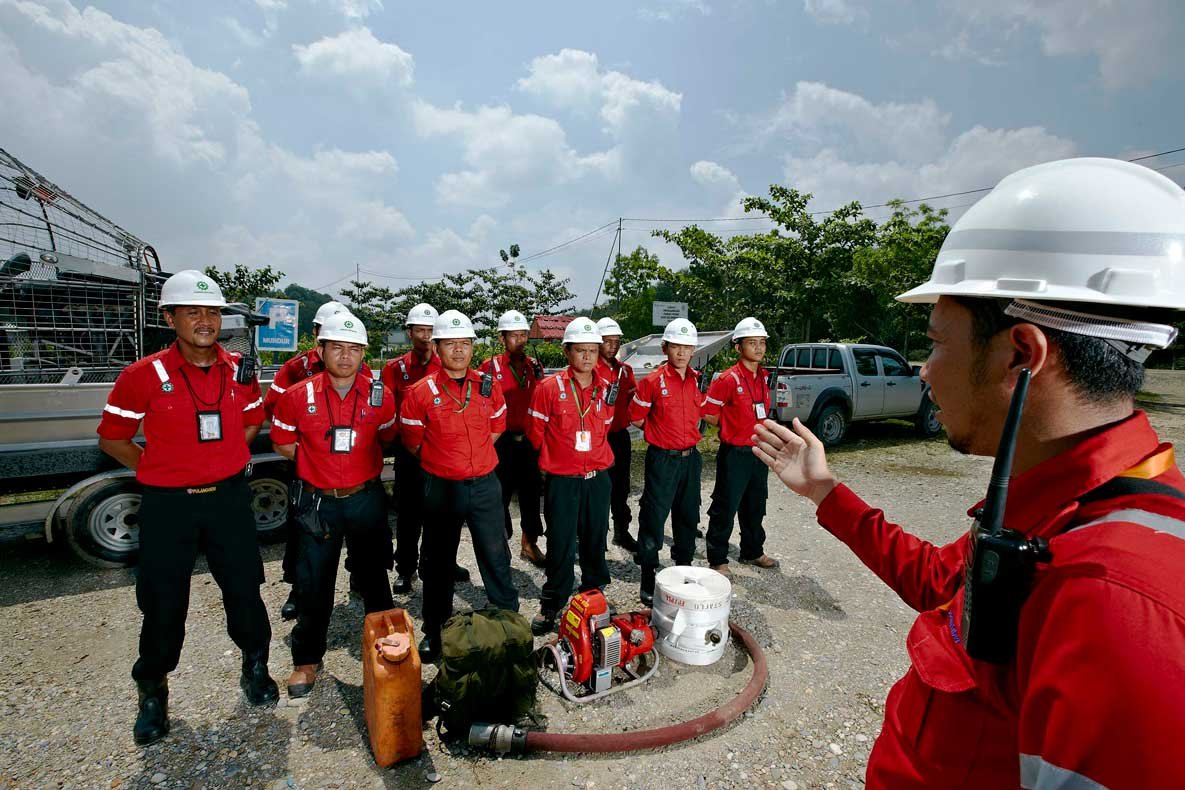 RGE APRIL Erick FireTeamActivity 02 — APRIL Asia