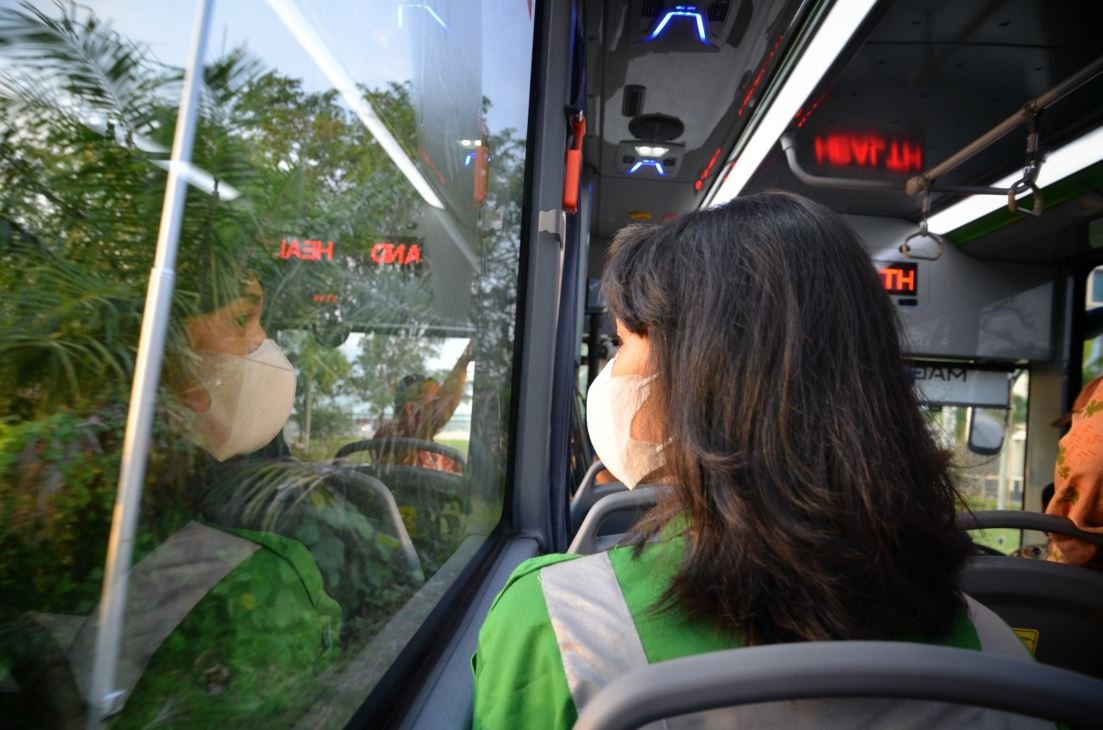 bus 03 — APRIL Asia